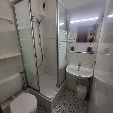 Aparthotel Boardinghouse Brack Mit Parkplatz Küche Wifi